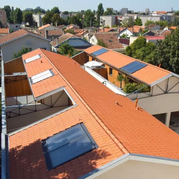 Hangar réhabilité en plusieurs lofts
